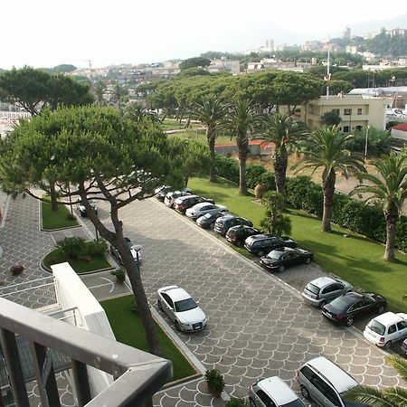 Grand Hotel L'Approdo Terracina Exterior foto