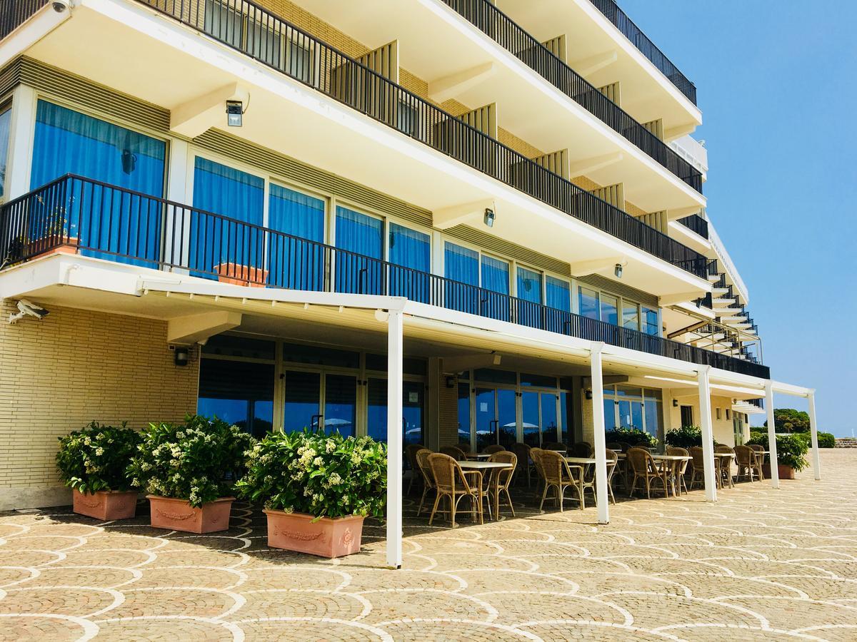 Grand Hotel L'Approdo Terracina Exterior foto